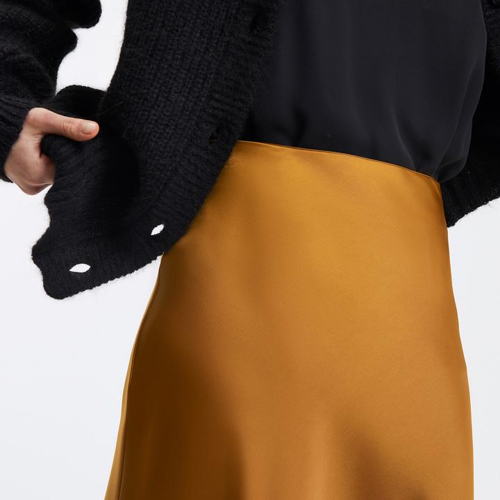 Actual product image La Redoute Collections Long satin skirt in A-line Signature MARION (32)
