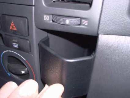 Actual product image Brodit 853023 Car mount Toyota Corolla Verso