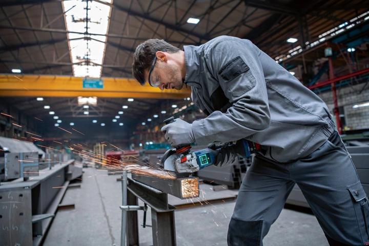 Produktbild Bosch Professional GWS 18V-15 PSC (125 mm)