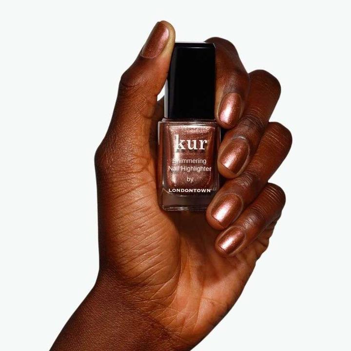 Produktbild Londontown Shimmering Highlighter Molten (Molten, Gel-Effekt Nagellack)