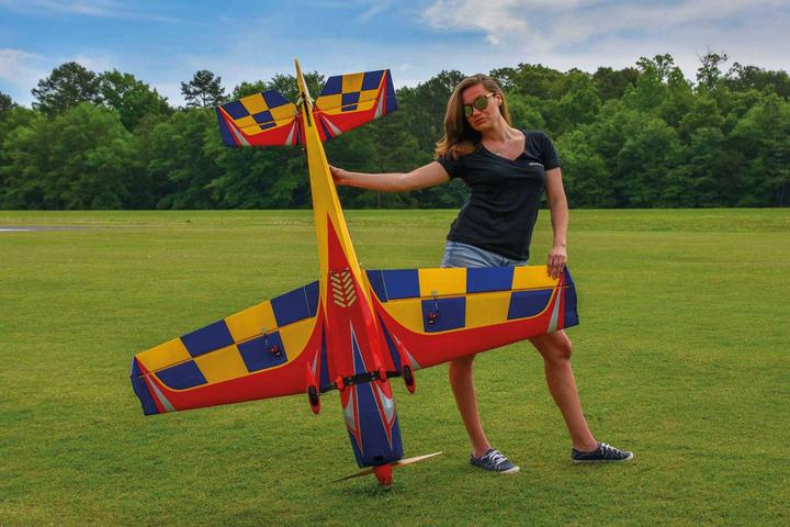 Produktbild Extremeflight-RC EXTRA 300 70" V2 ROT / GELB ARF