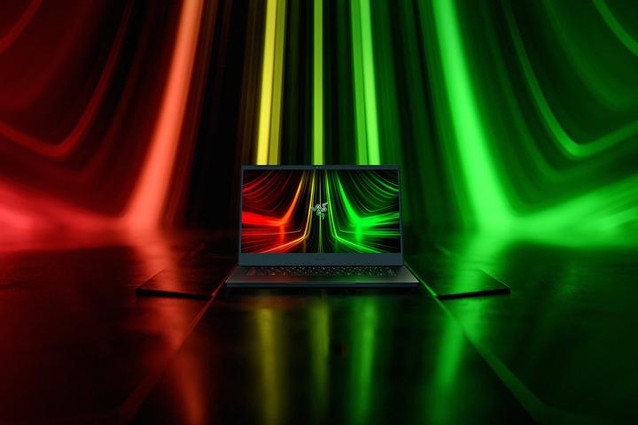 Produktbild Razer Blade 14 (14", AMD Ryzen 9 6900HX, 16 GB, 1000 GB, DE)