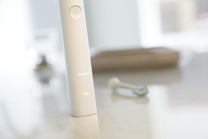 Actual product image Philips Sonicare Sonicare DiamondClean Electric Toothbrush Rose Gold Edition (Sonic toothbrush)