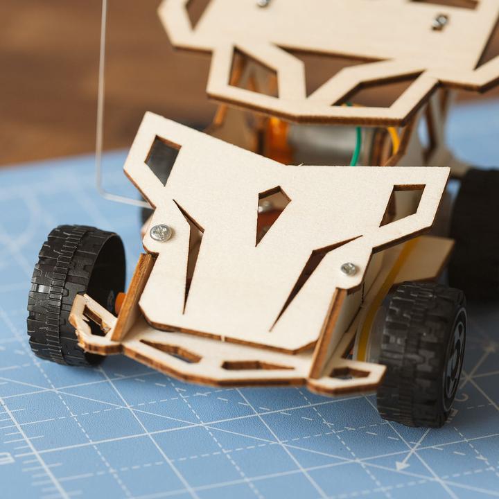 Actual product image Thumbs Up Remote Control Racing Car DIY