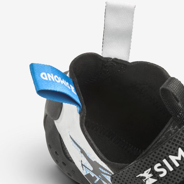 Actual product image Simond Climbing Shoes - Edge Soft V2 White/Black (39)