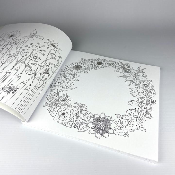 Productafbeelding Een paradijs vol bloemen: kleurboek voor volwassenen