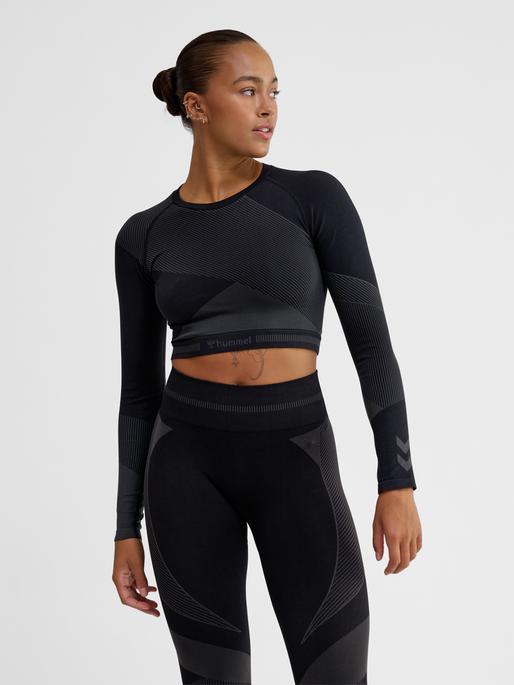 Actual product image hummel hmlUNITY SEAMLESS CROP T-SHIRT L/S (XL)