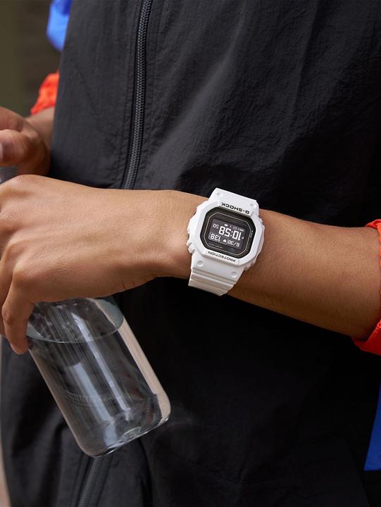Produktbild G-Shock DW-H5600-7ER (45 mm)