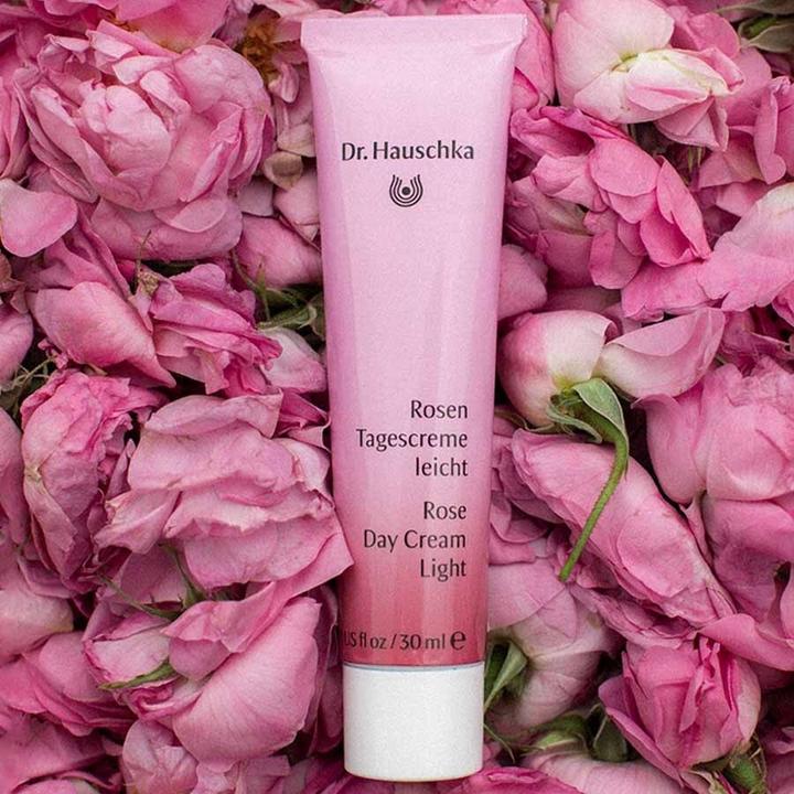 Produktbild Dr. Hauschka Limited Edition - Rosen Tagescreme Leicht (30 ml, Tagescreme)