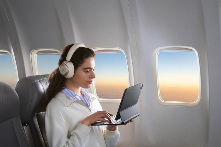 Actual product image soundcore Space One Pro (ANC, 40 h, Wireless, Cable)