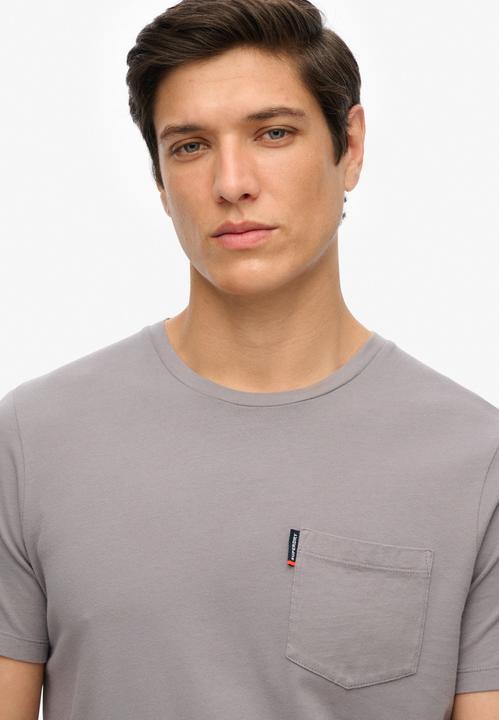 Actual product image Superdry Classic Essential Pocket Tee (M)