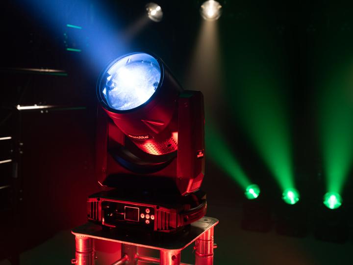 Actual product image Eurolite LED TMH-W400 Moving-Head Wash Zoom (Moving bar)