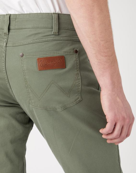 Actual product image Wrangler Greensboro (New Arizona) Straight Fit Dusty Olive (W31/L32)