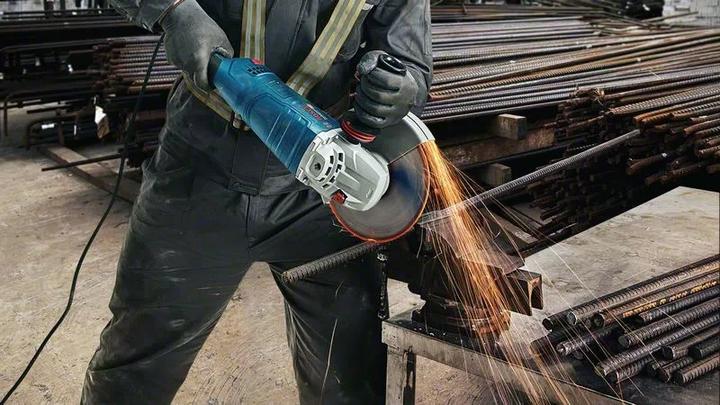 Produktbild Bosch Professional GWS 24-230 JZ (230 mm)