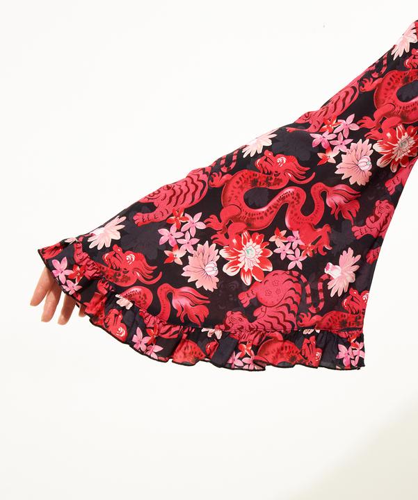 Actual product image Joe Browns Dragon Print Dramatic Sleeve Dressing Gown (42)