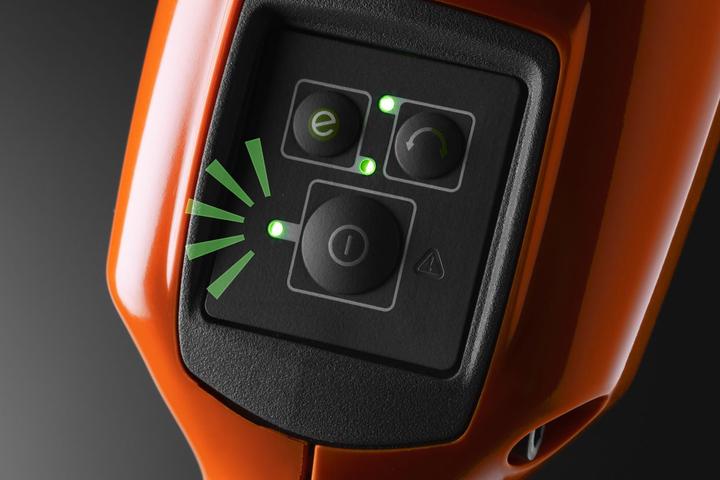 Actual product image Husqvarna 535iRXT (Trim line, Metal cutting blade)