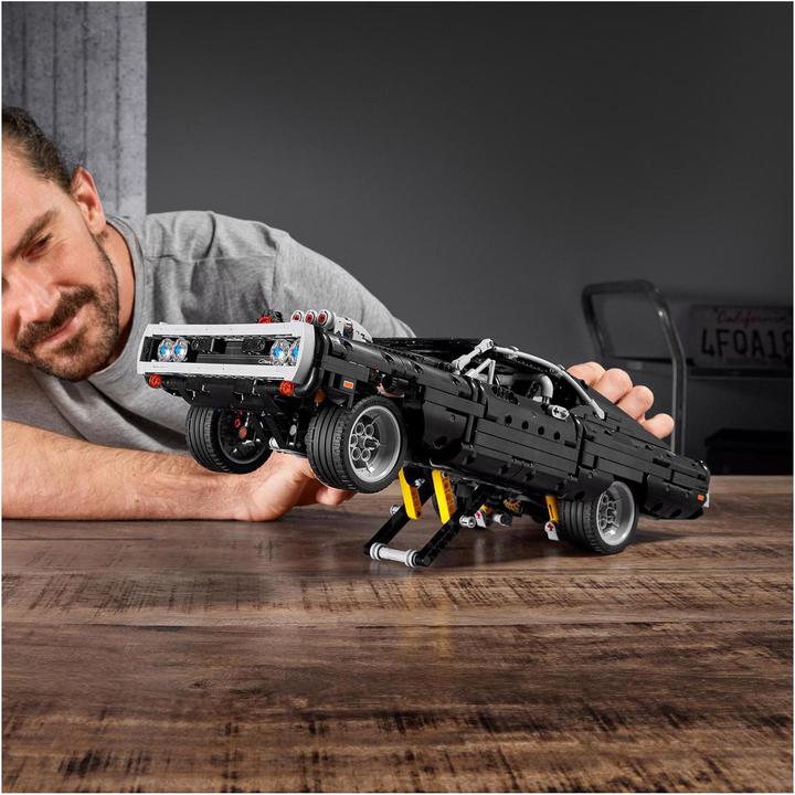 Image du produit LEGO Dom's Dodge Charger (42111, LEGO Technic)