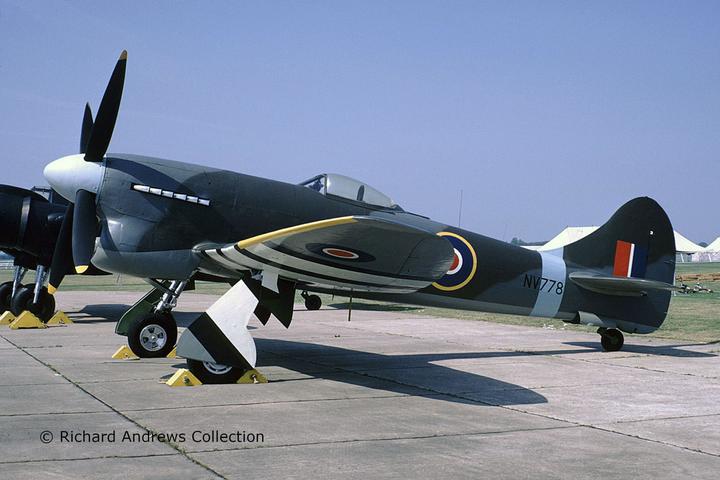Image du produit Revell Hawker Tempest V