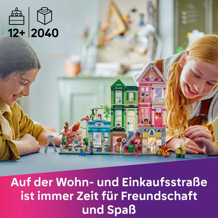 Actual product image LEGO Heartlake City Wohn- und Einkaufsstrasse (42670, LEGO Friends)