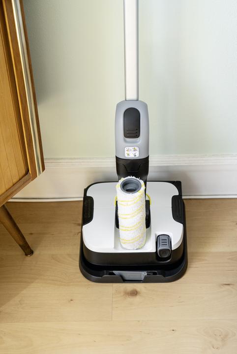 Actual product image Kärcher Professional Universal roller yellow