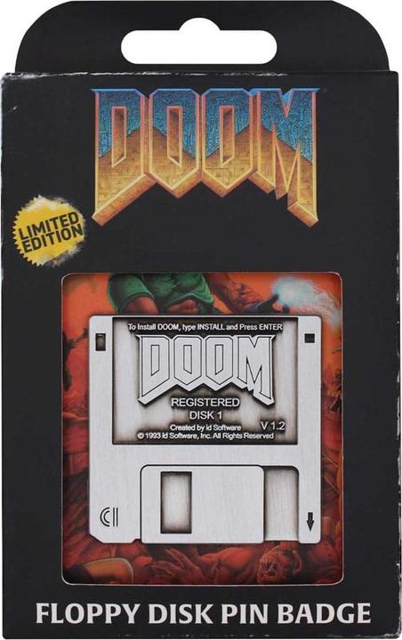 Actual product image Fanattik Doom Ansteck-Pin Floppy Disk Limited Edition