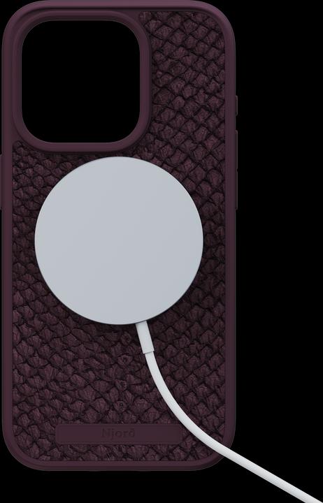 Actual product image Njord Salmon Leather Magsafe Case for iPhone 15 Pro, Rust (Apple iPhone 15 Pro)