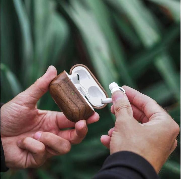 Image du produit Woodcessories AirPods Case Wood (Manchon pour casque d'écoute)