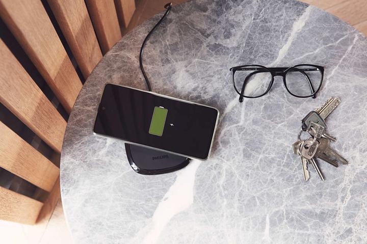 Produktbild Philips - Wireless Charger - Kabelloses Ladestation (10 W)