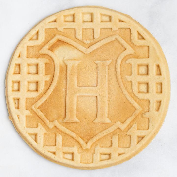 Produktbild Uncanny Brands HARRY POTTER - Poudlard - Gaufrier (EU-Stecker)
