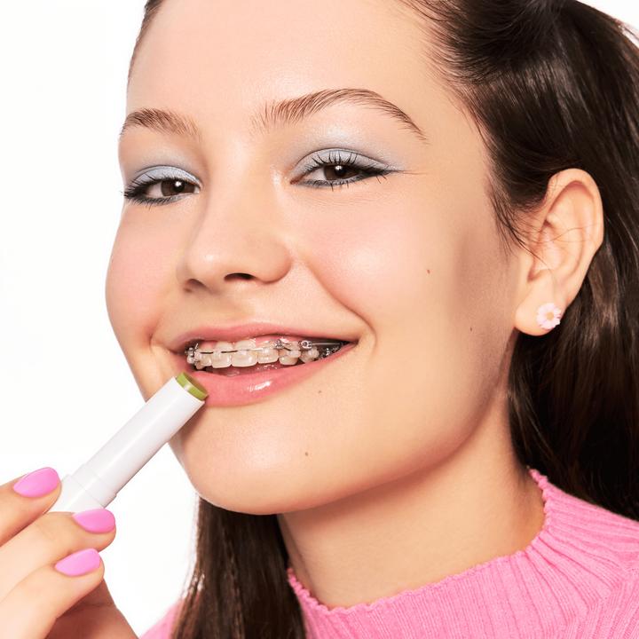 Actual product image essence JUICY BOMB glossy butter balm (Balm)