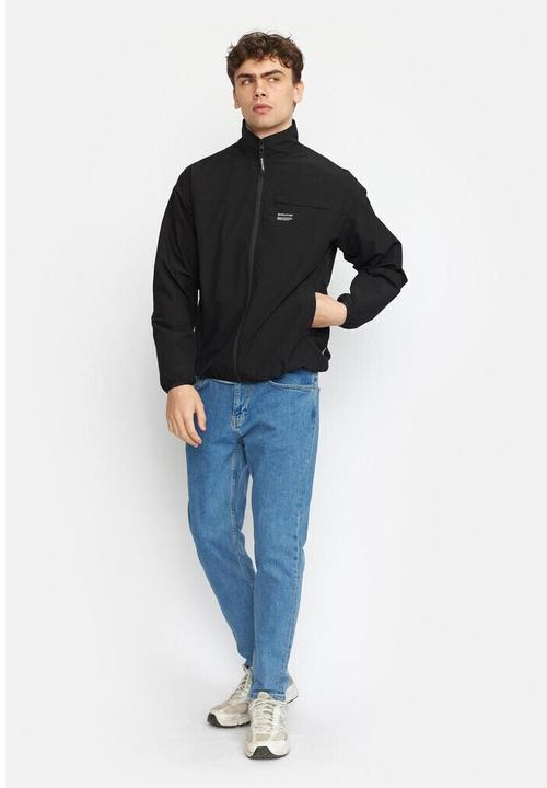 Revolution Trainingsjacke (M)