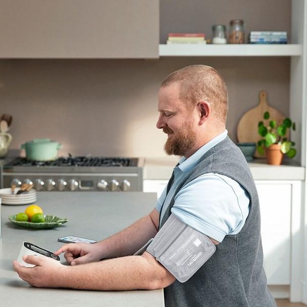 Actual product image Omron M2 Intelli IT (Blood pressure monitor upper arm)