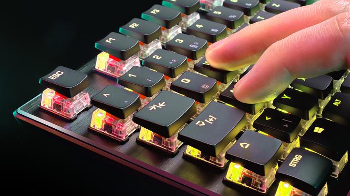 Produktbild Roccat Vulcan TKL Pro (CH, Kabelgebunden)