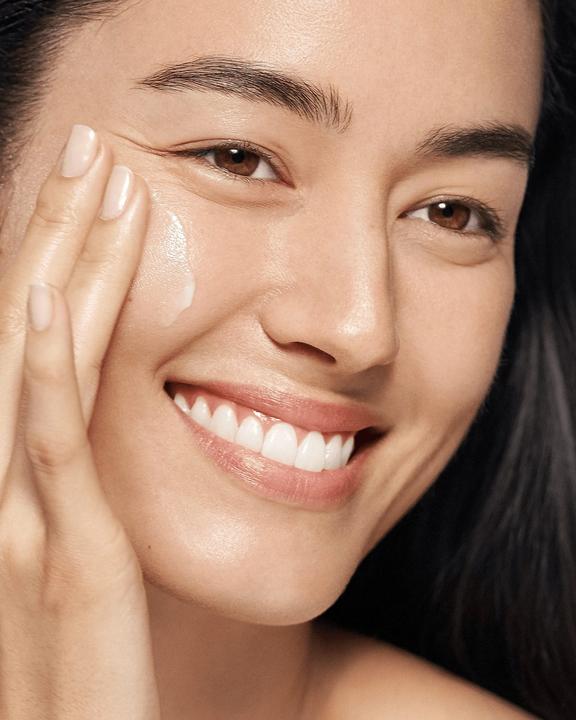 Actual product image Clinique Moisture Surge (30 ml, Day cream)