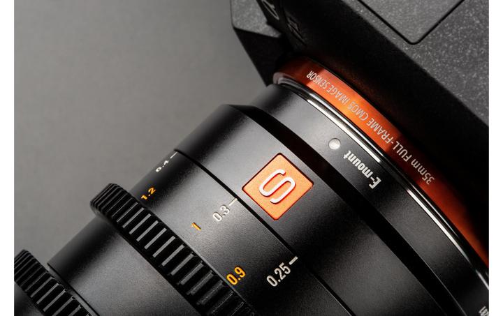 Image du produit Viltrox E-20mm T2.0 S Full Frame, Manual focus Cine lens for Sony E mount, 20mm/T2.0 (Sony E, APS-C / DX)