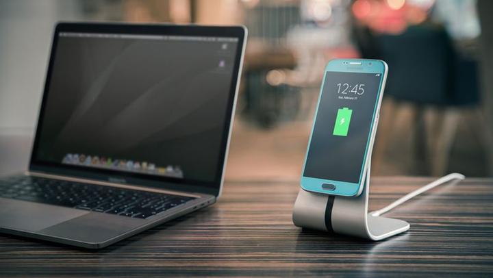 Produktbild Xvida StickyPad5 für Smartphones – Universeller Magnetadapter
