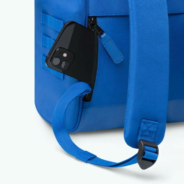 Actual product image Cabaia Medea Medium Size