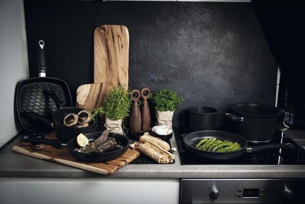 Produktbild AMT GASTROGUSS Schmorpfanne induktionsgeeignet Höhe: 70 mm ø: 240 mm (24 cm, Bratpfanne)
