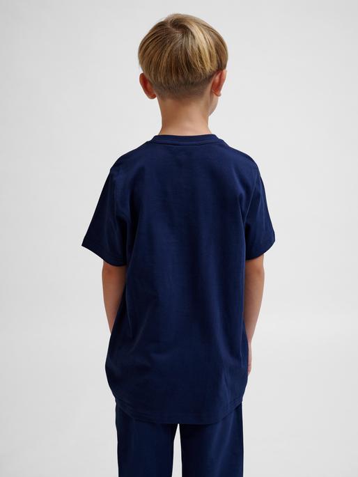 Actual product image hummel hmlTUKAS T-SHIRT S/S (116)