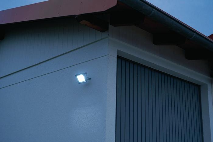 Produktbild Brennenstuhl LED Strahler JARO 20060 17500lm, 150W, IP65 (17500 lm)