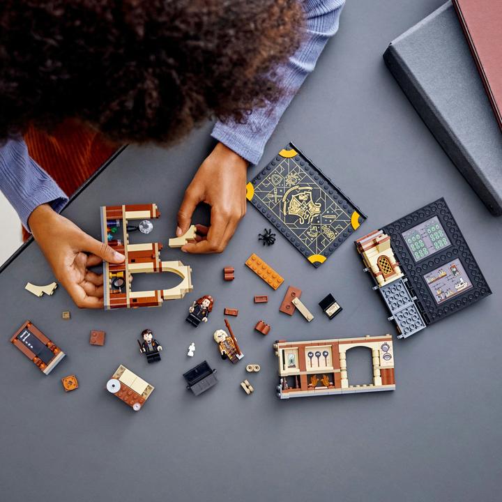 Image du produit LEGO Moment Poudlard : cours de défense (76397, LEGO Harry Potter)