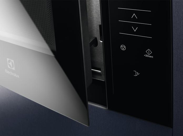 Image du produit Electrolux KMFE172TEX Micro-ondes Solo intégré (17 l)