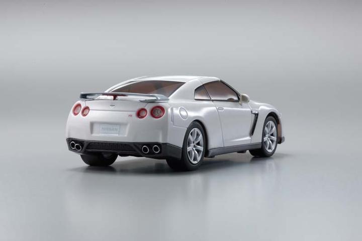 Actual product image Kyosho dNaNo Nissan GT-R (ARR Almost Ready to Run)
