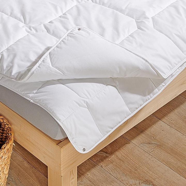 Actual product image Traumschlaf Thinsulate 4 seasons (210 g, 135 x 200 cm)