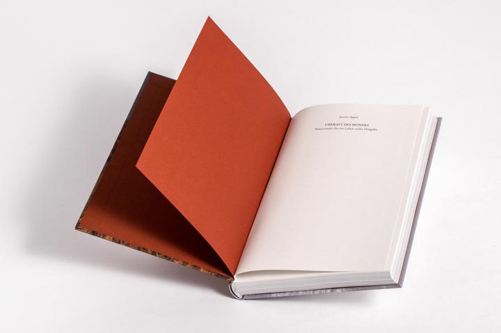 Actual product image Urkraft des Mondes (German, Jennie Appel, Luisa Carla Hartmann, 2024)