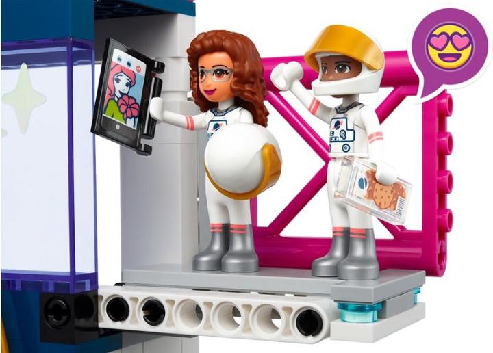Actual product image LEGO Olivia's Space Academy (41713, LEGO Friends)