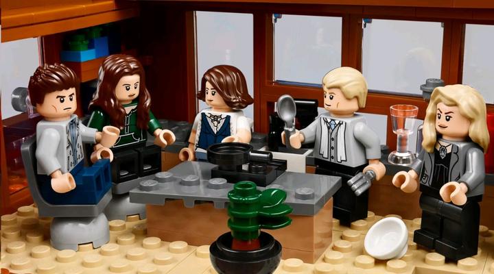 Produktbild LEGO Das Haus der Cullens aus Twilight (21354, LEGO Ideas, LEGO Seltene Sets)