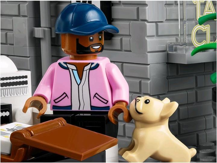 Image du produit LEGO Queer Eye – Le loft des Fab 5 (10291, LEGO Creator Expert, LEGO difficiles à trouver)