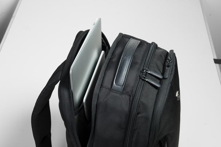 Image du produit Victorinox Altmont Professional Essentials Sac à dos pour ordinateur portable (24 l)