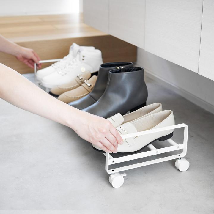Produktbild Yamazaki Schuhregal mit Rollen TOWER